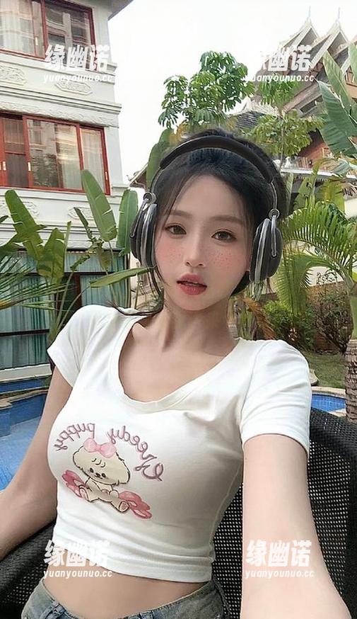 一边刷155吃瓜网首页，一边想，是不是该给我也来个炒作机会？