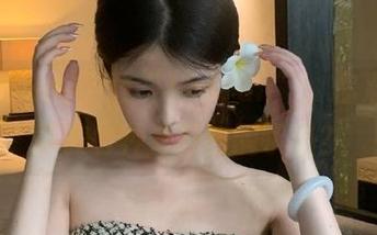 下载“166fun”，你准备好要被各种八卦包围了吗？