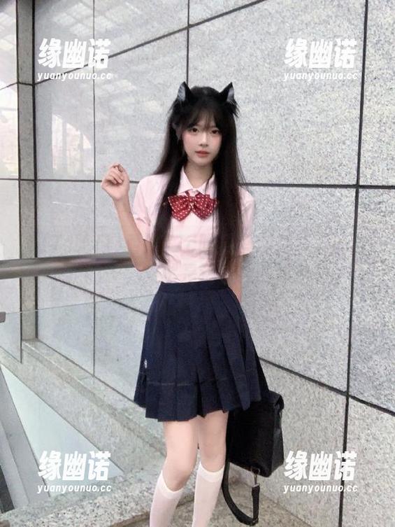 看到17c吃瓜官网在线发的瓜，我的天，果然是没底线的风格……