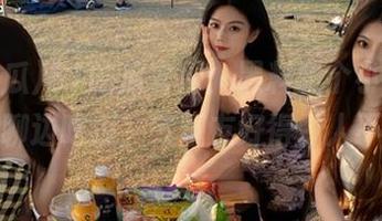 51吃瓜官网：黑料搬个小凳子，咱边聊边吃瓜，气氛友好得令人不安！