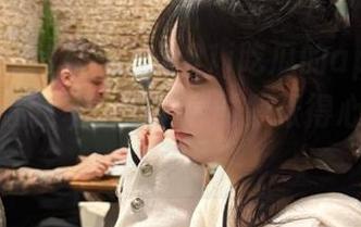 持续输入91i吃瓜的app信息，竟然让我每次等消息时紧张得心跳加速？