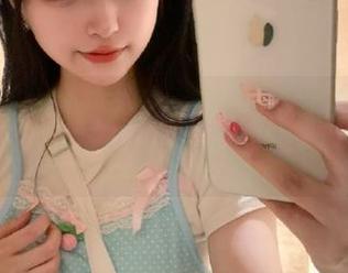 在安卓体验91吃瓜中心，嘴里吃瓜脑里风暴！