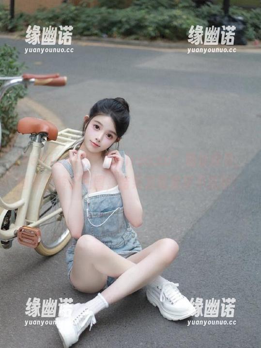 heiliao 从“heiliao.su”地址探寻,围着瓜转了三圈,结果发现果皮不成熟!