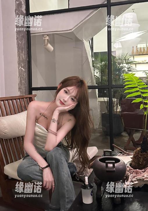 逛“heiliao.su”app，今天是什么神奇的瓜在等着你？感觉撩～