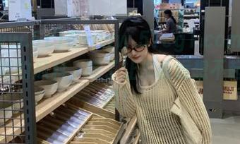 在www.51cg1.com，永久更新的瓜料，吃了让你永远想不起来是谁！