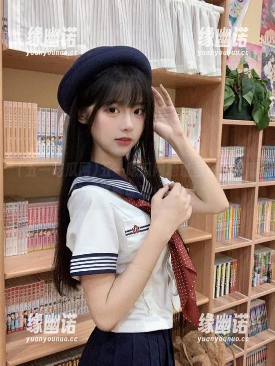 五一吃瓜网地址虽短，但翻的新鲜事可不止一叶！