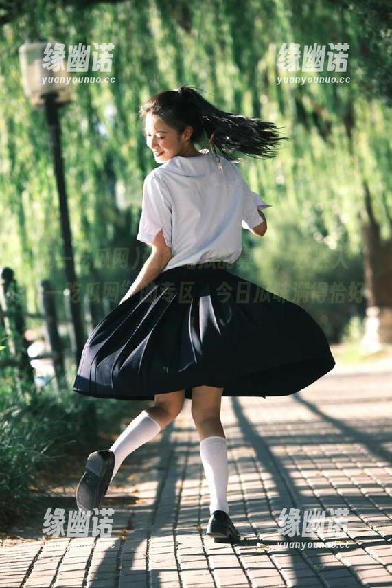 破解吃瓜的真谛，赶紧入“五一吃瓜网”的专区，今日瓜味满得恰好！