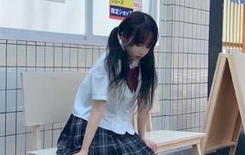 免费吃瓜苹果版，有多少人在半夜偷偷围起来吃？