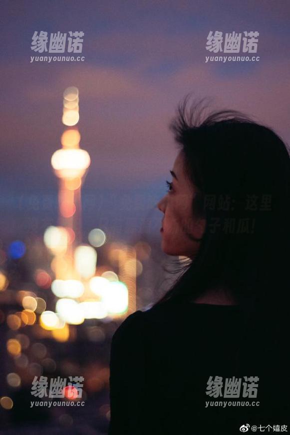 免费吃瓜网 “免费吃瓜网”网站:这里没有负担,只有源源不断的勺子和瓜!