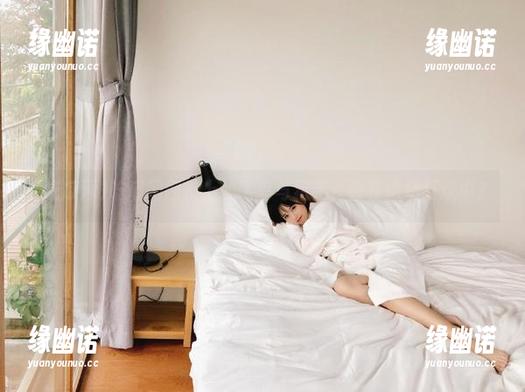 吃瓜网网址上的飞鸟与猎手，谁在这场狂欢中？