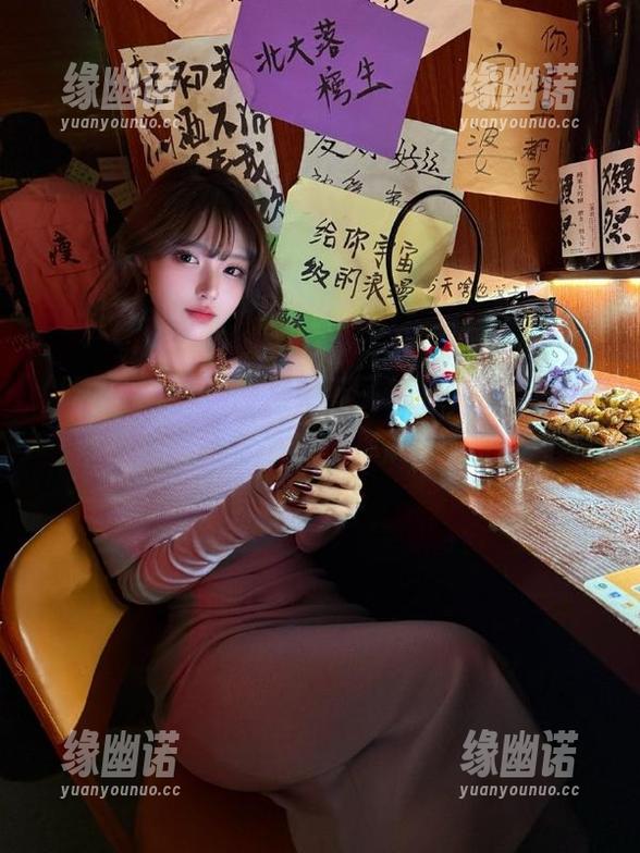 吃瓜网 吃瓜网又更新了链接,今天的热门瓜其实是个魔方,你能解开心吗?