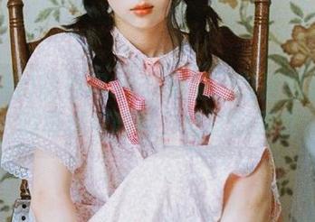 吃瓜网91苹果版：这居然是你们的真相？咳咳，先吃瓜再说