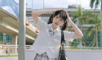吃瓜网址苹果版，终于让我在床上也能随时被瓜砸，爽！