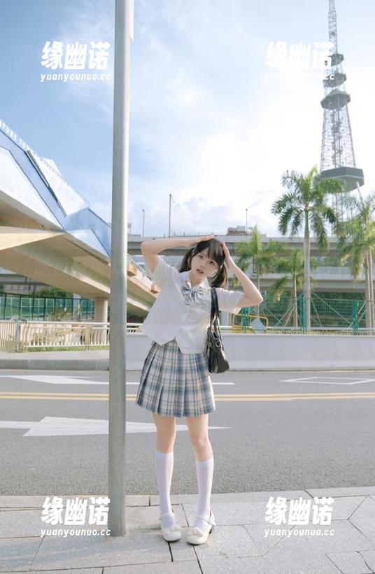 吃瓜网址苹果版，终于让我在床上也能随时被瓜砸，爽！