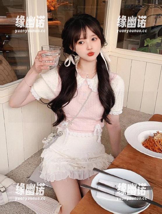 观看者的日常：黑料不打烊变名后的首秀，心里别扭又兴奋。