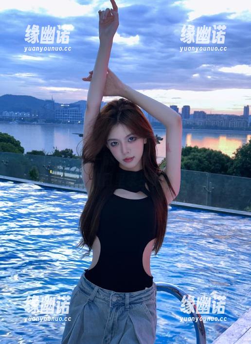 一键下载黑料不打烊，永不迷路，瓜田里求生真不易。