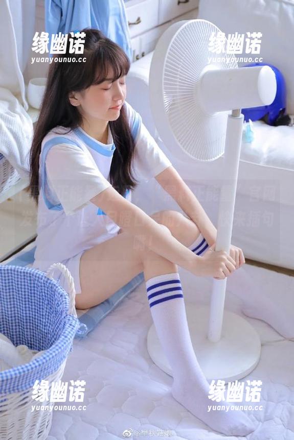 黑料正能量 近日,“黑料正能量”官网发布了个让人目瞪口呆的八卦,快来插句嘴!