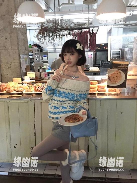 黑料社 收藏!黑料社的独家爆料,有料就要一手抓,不然错过可是要心碎的!