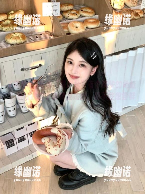 听说“黑料社”有个爽快的地址？快让我这个嘴馋鬼找找，忍不住想尝鲜！